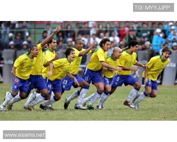 美洲杯历史回顾与展望：从早期传奇到现代足坛的精彩对决